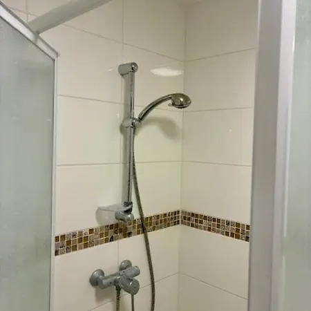 Coeur De - Hyper Centre - Classe 3 Etoiles - 2 Pers - 150m * Royan