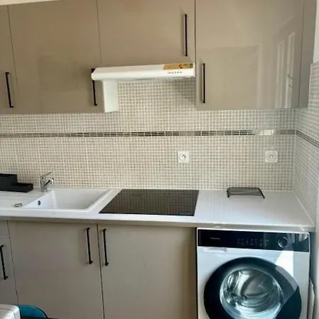 Coeur De - Hyper Centre - Classe 3 Etoiles - 2 Pers - 150m * Royan